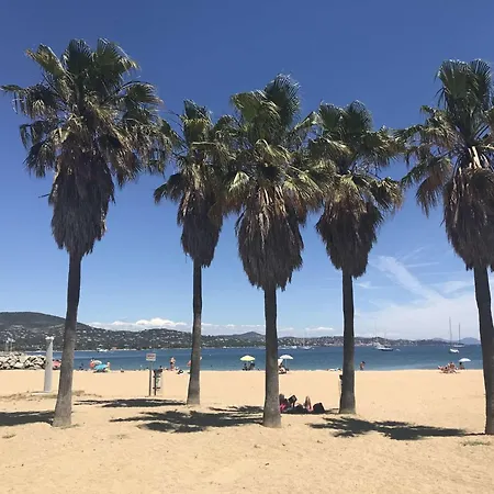 Marcogdu- Proche De Saint-tropez Pour 4 Personnes Avec Vue Sur La Marina Appartement *