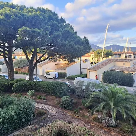 Appartement Marcogdu- Proche De Saint-tropez Pour 4 Personnes Avec Vue Sur La Marina Cogolin